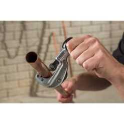RIDGID Tubing Cutter 1/8 To 1-1/8 Inch Constant Swing With Heavy Duty Wheel 150 -Ridgid Shop 482305 3